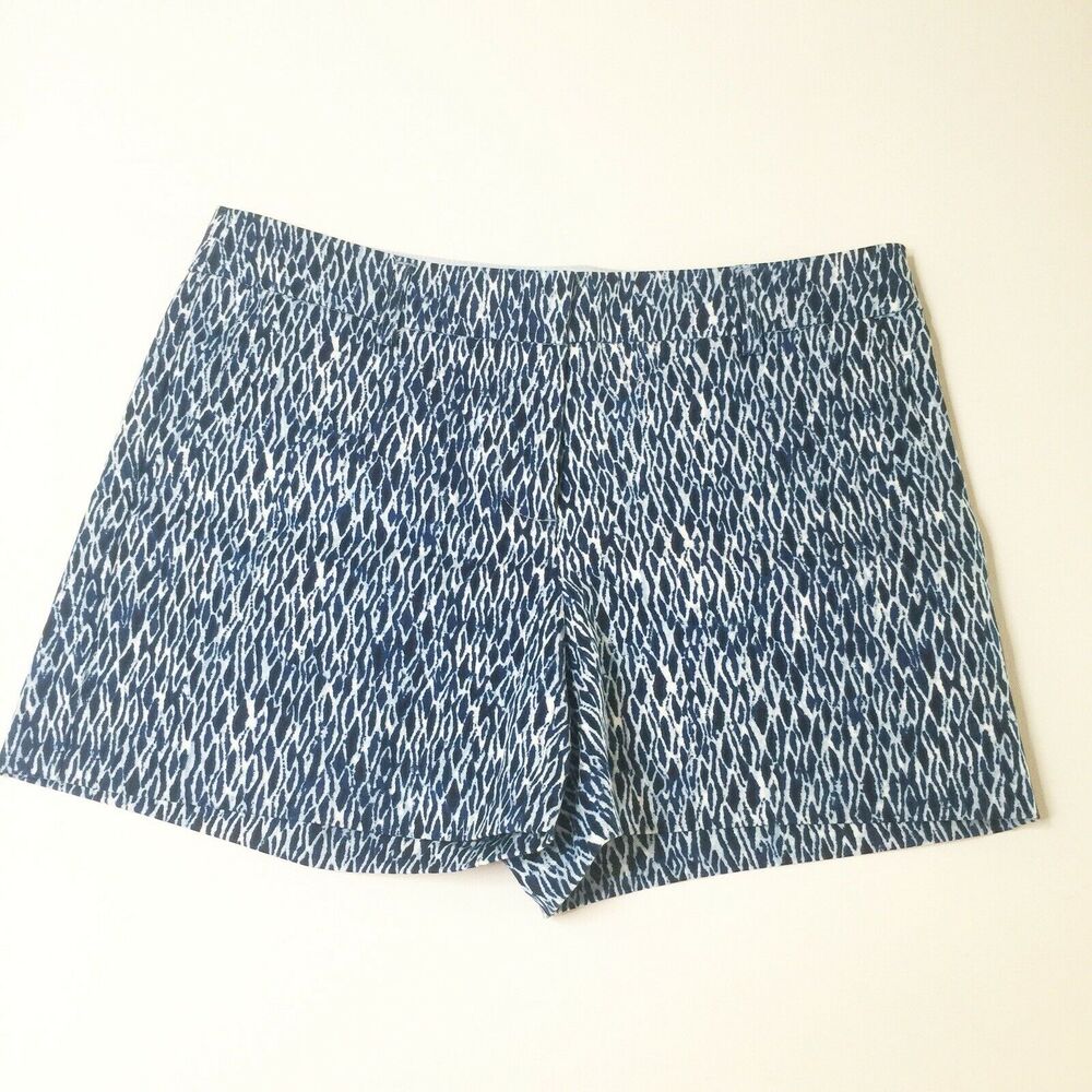 KENAR shorts blue and white size 0 Stretchy